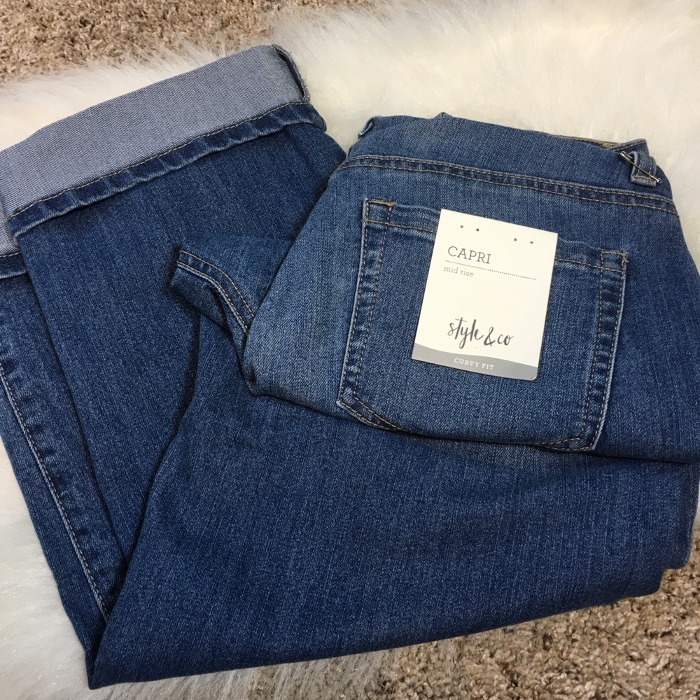 NWT Style & Co Curvy Capri, Waist Laying Flat 15 - Picture 4 of 4
